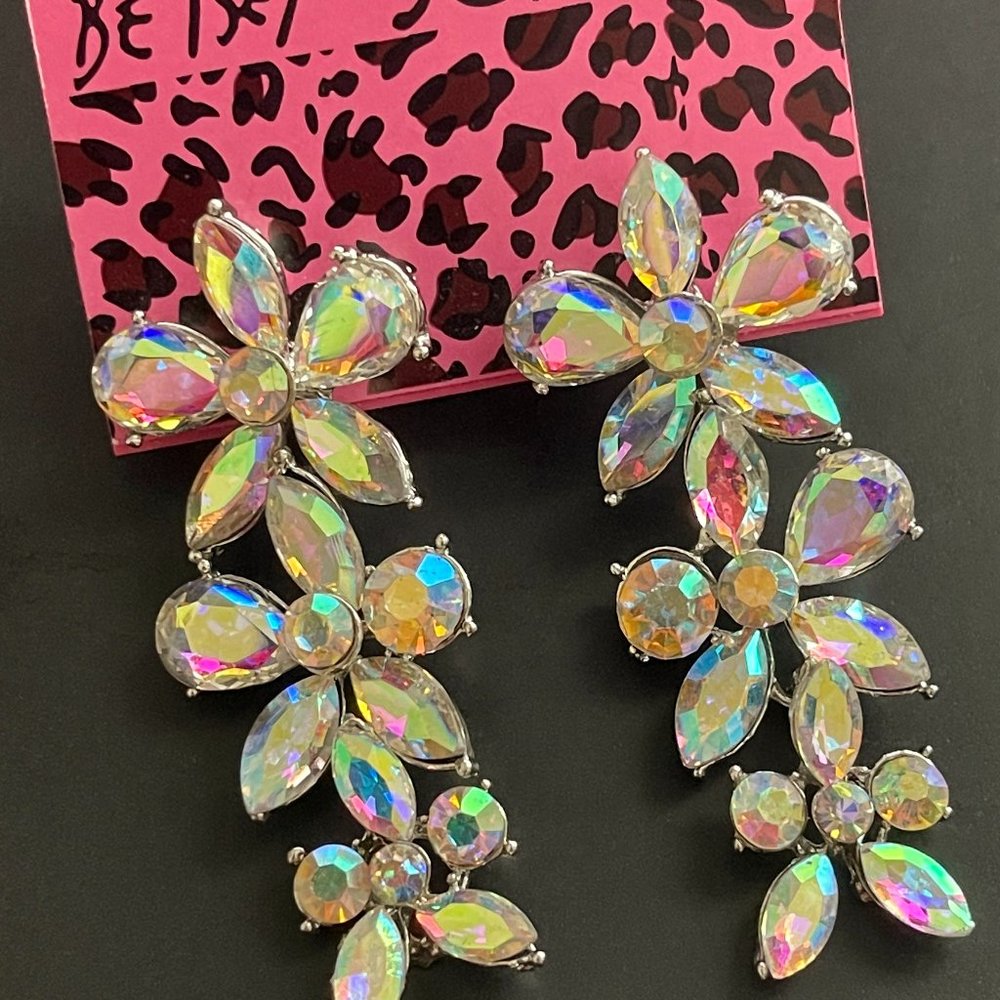 New BETSEY JOHNSON Iridescent Clear Floral Crystal Earrings